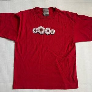 Vintage Y2K Nike Red Girls Sports with Daisy Design size Youth Large T Shirt